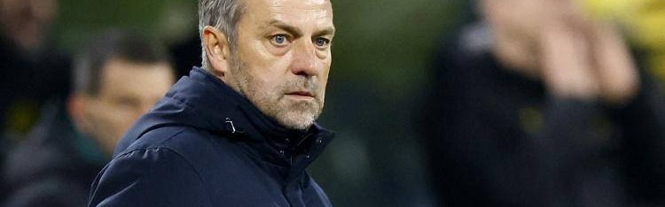 弗里克强调低调行事，禁止讨论“三冠王”，小将听话避免自大