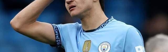 4场0分钟！曼城4000万新援“消失”了：沦为瓜帅整活牺牲品