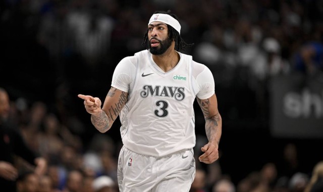 独行侠队内有人劝浓眉赛季报销 但他坚定想复出