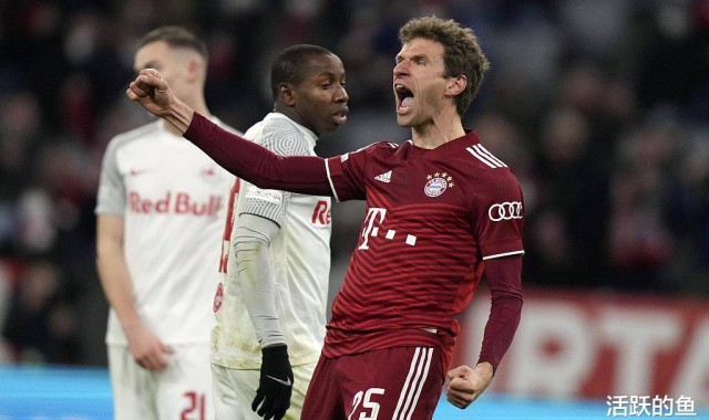 德甲惊变！萨内闪耀难救主，乌尔比希低级失误酿平局！