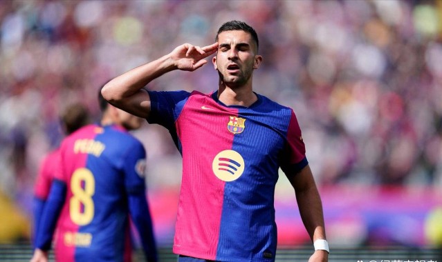 突发！莱万血染赛场，25岁天才或迎关键时刻崛起