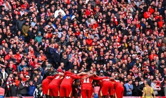 心态之战：红军五天失两冠，巴萨国米应对之法为何背道而驰？