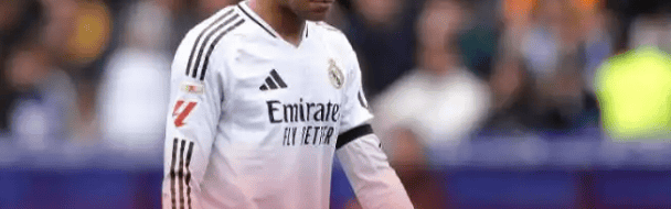 西甲官宣处罚姆巴佩：禁赛3场+巨额罚款，巴萨球迷怒斥危险犯规