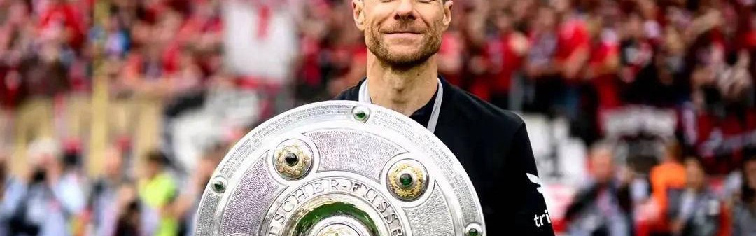 凯恩基因显威，拜仁领跑德甲积分榜，奥格斯堡势头强劲