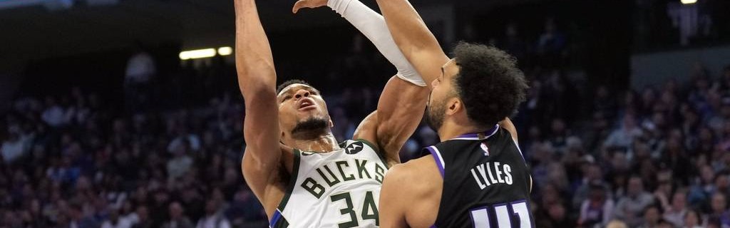 字母哥32+17+3德罗赞空砍22分 雄鹿胜国王