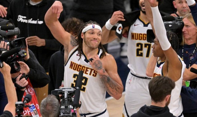 掘金拉满主力戈登逆天绝杀 快船逆转失败仍握有先手