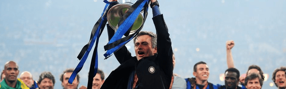 穆里尼奥执教曼联第二年获得亚军，算得上成功吗？