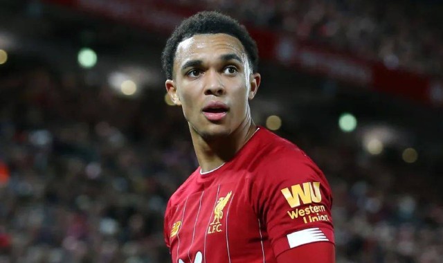 皇马500万欧抢30天使用权！阿诺德为世俱杯“叛逃”，利物浦亏麻了？