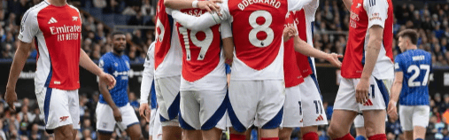 足坛烽火：豪门激战，谁主沉浮？