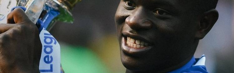 切尔西官方祝坎特34岁生日快乐，球员效力蓝军7年斩获6冠