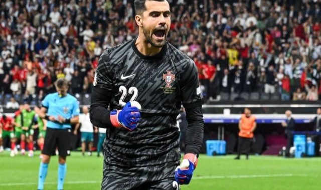 一日英超动向：曼联真的要买新门将了，瓜迪奥拉开抢米兰主力