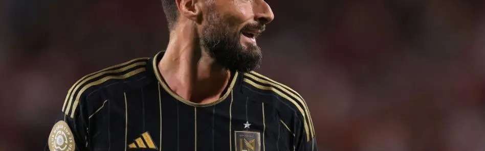 莫拉塔将回归意甲，AC米兰寻“吉鲁型”中锋战新赛季