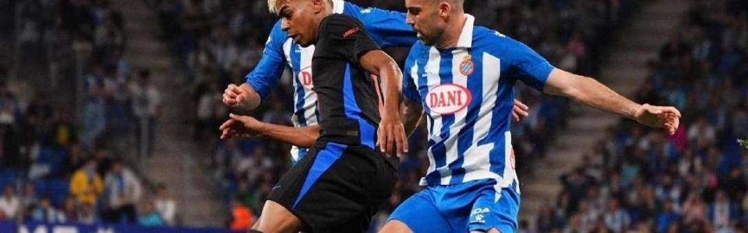 加泰德比成加冕舞台！巴萨2-0锁定西甲冠军