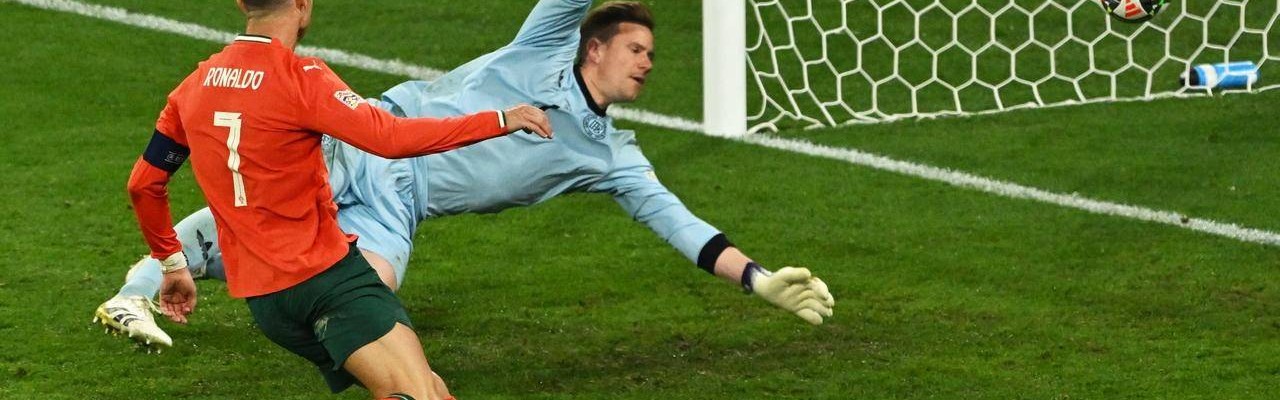 巴萨门将三选一，弗里克与管理层期盼特狮离队，寻找新东家！